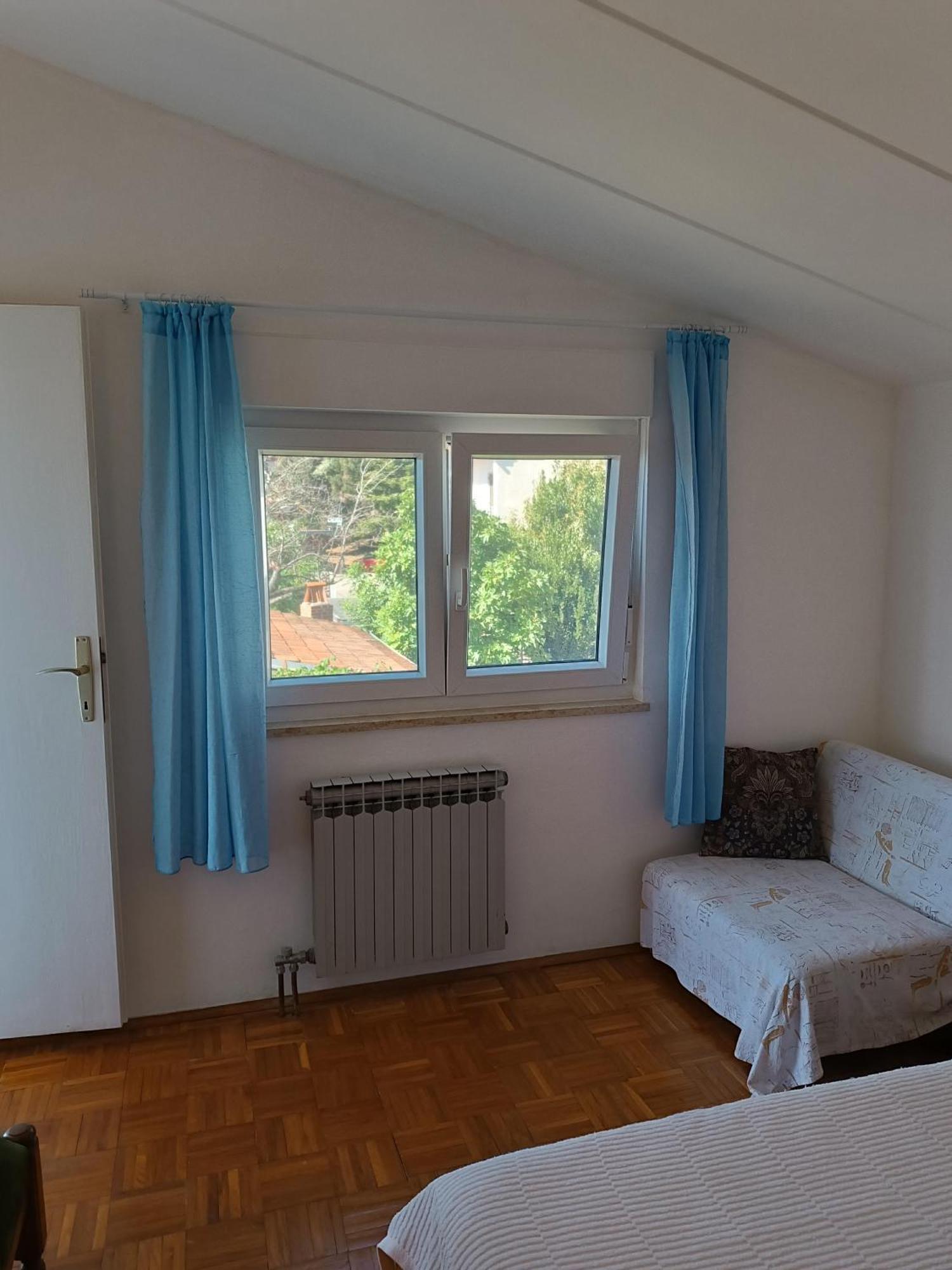 Levak - Apt. 1 *